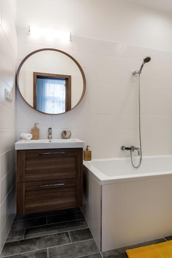 Stylish Central Apartment For The Best City Break Budapest Exterior foto